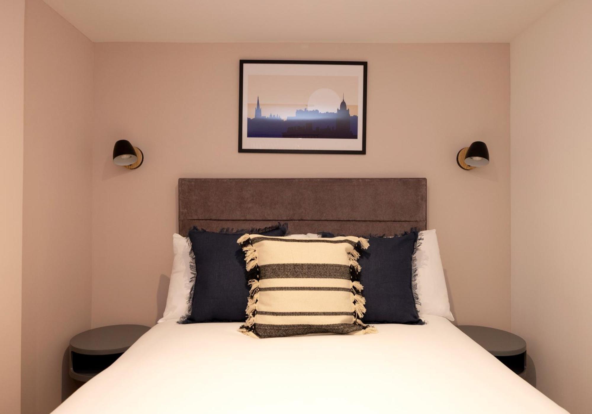 אדינבורו Charming Studios Near Holyrood Park & Calton Hill חדר תמונה