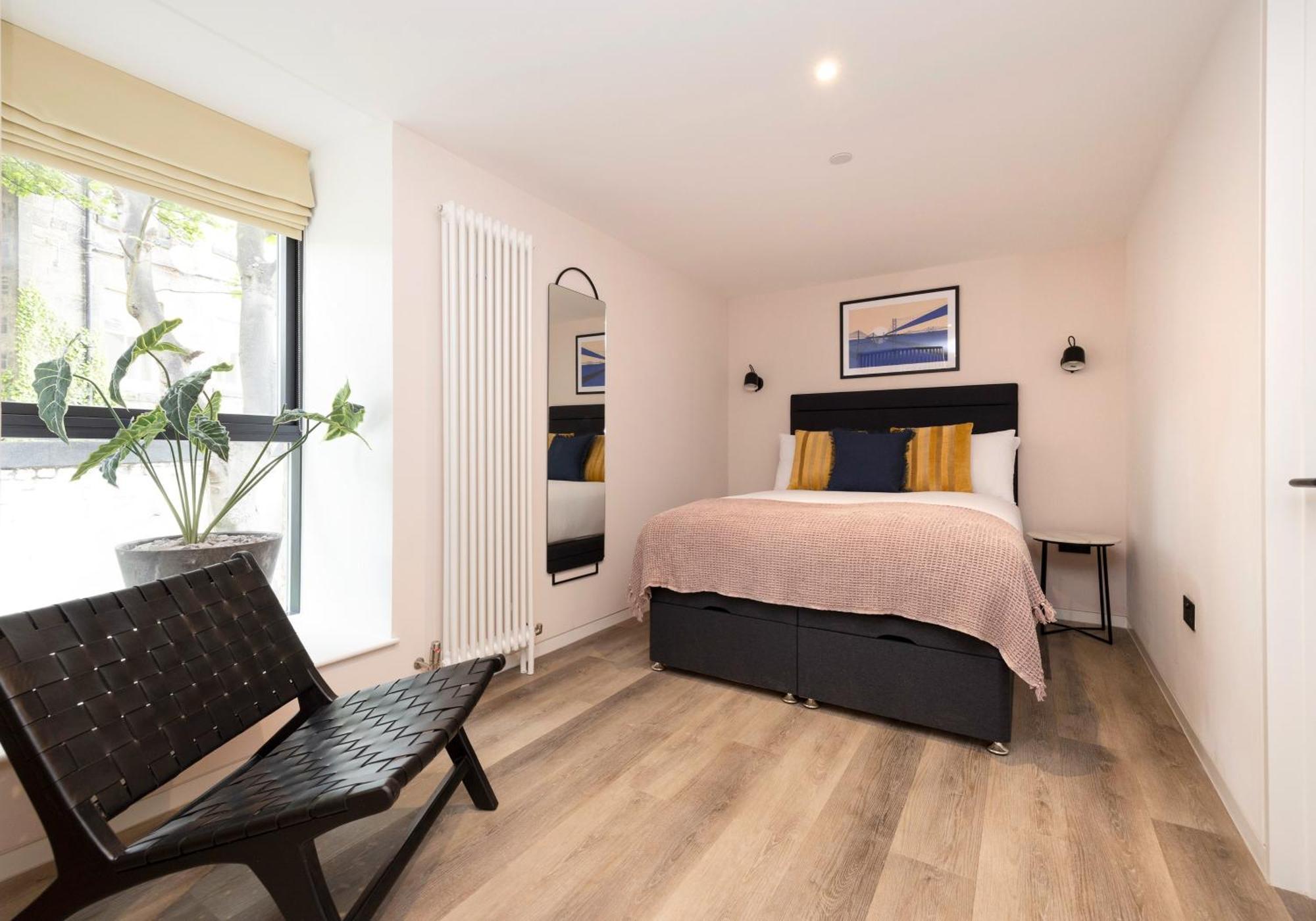 אדינבורו Charming Studios Near Holyrood Park & Calton Hill חדר תמונה